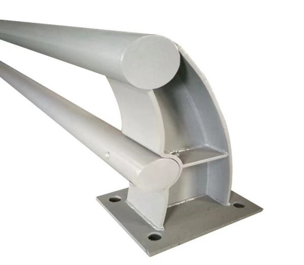 兩橫梁防撞欄桿