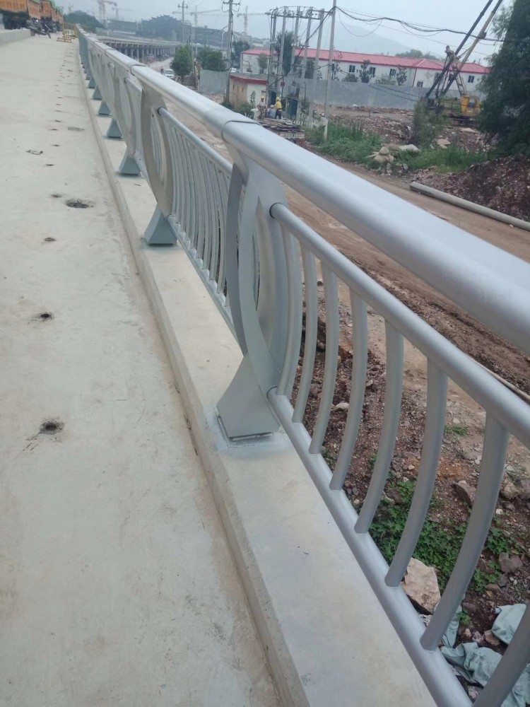 鋁合金橋梁護(hù)欄